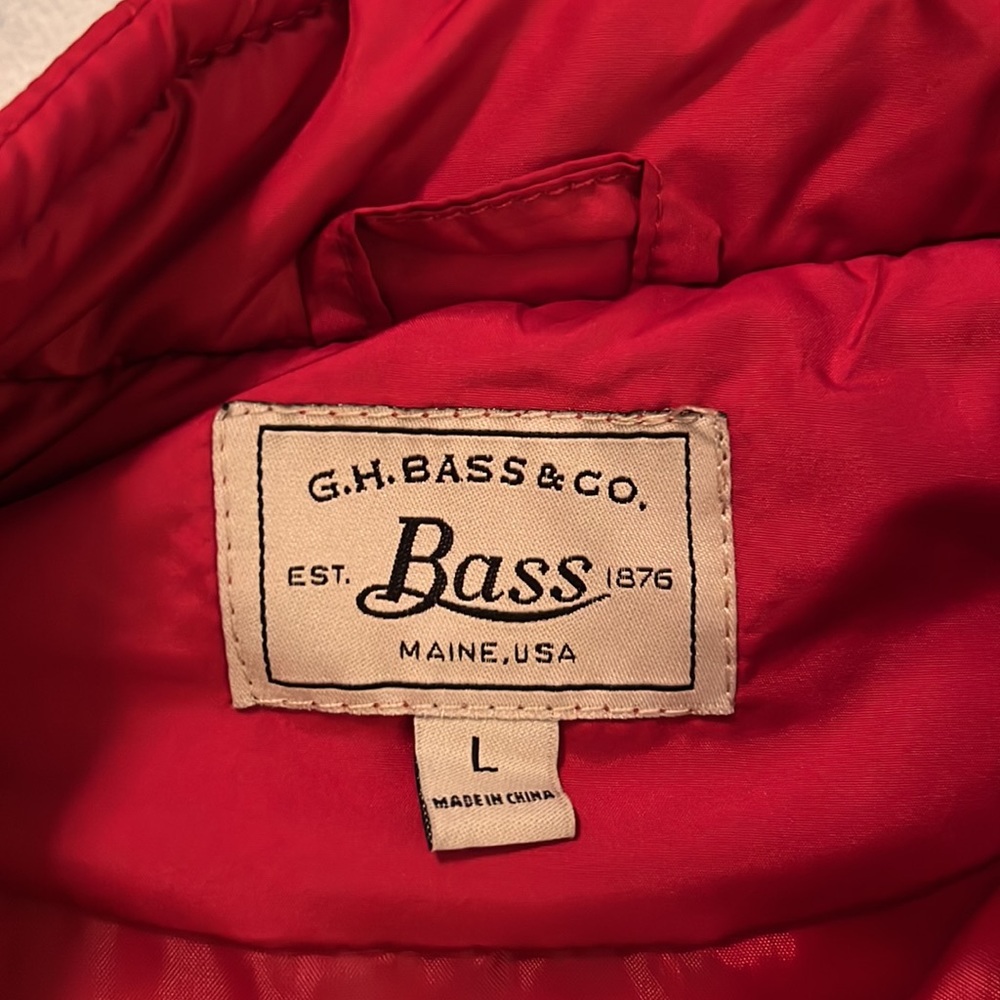 Red vest - Picture 4 of 7